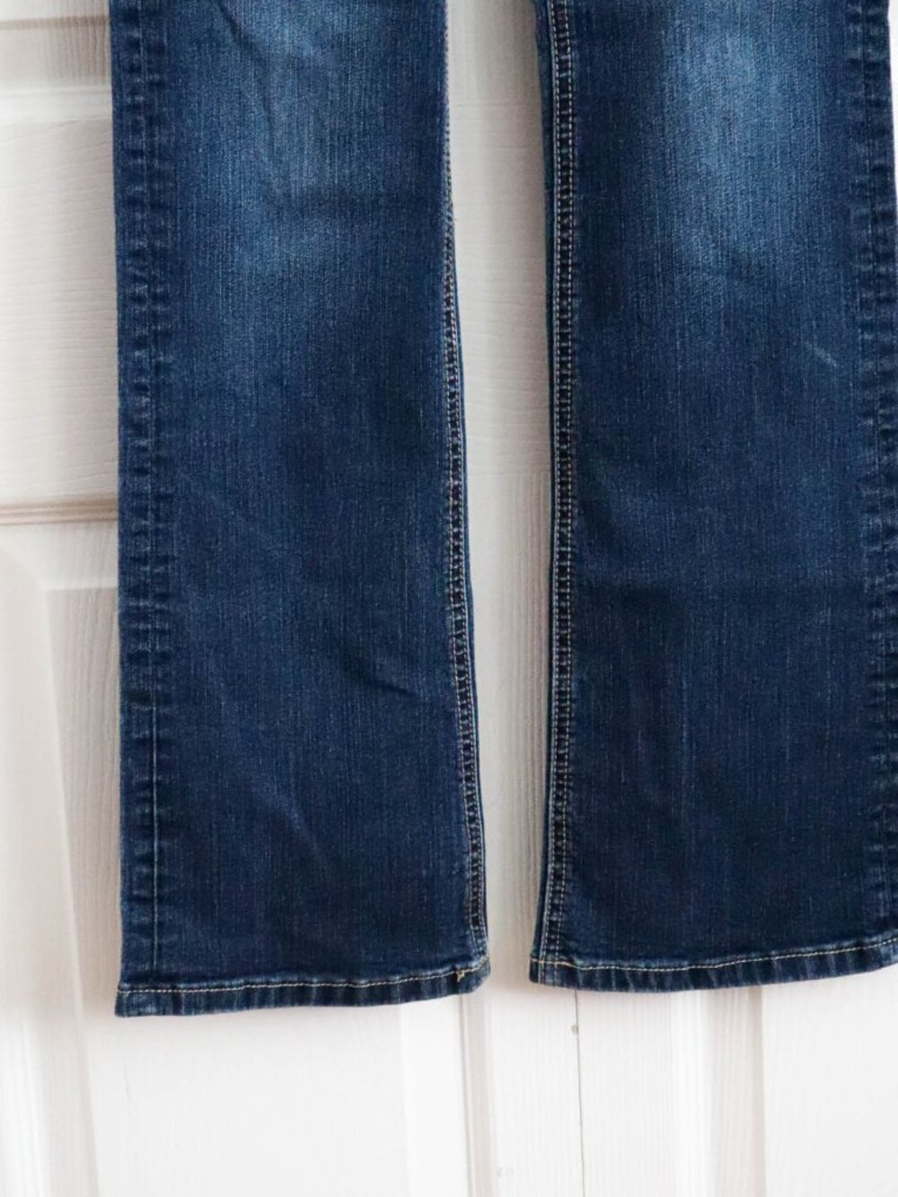 New York & Company Y2K Low Rise Boot Cut Jeans Sz 2 Waist 28" Petite Dark Wash - Picture 3 of 6
